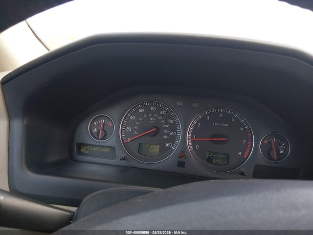 45989896 :رقم المزاد ، YV1RS612752468608 vin ، 2005 Volvo S60 مزاد بيع