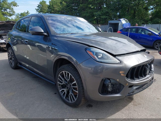Продаж на аукціоні авто 2023 Maserati Grecale Modena, vin: ZN682AVM0P7422431, номер лоту: 45989929