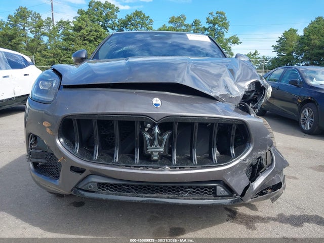 Продаж на аукціоні авто 2023 Maserati Grecale Modena, vin: ZN682AVM0P7422431, номер лоту: 45989929