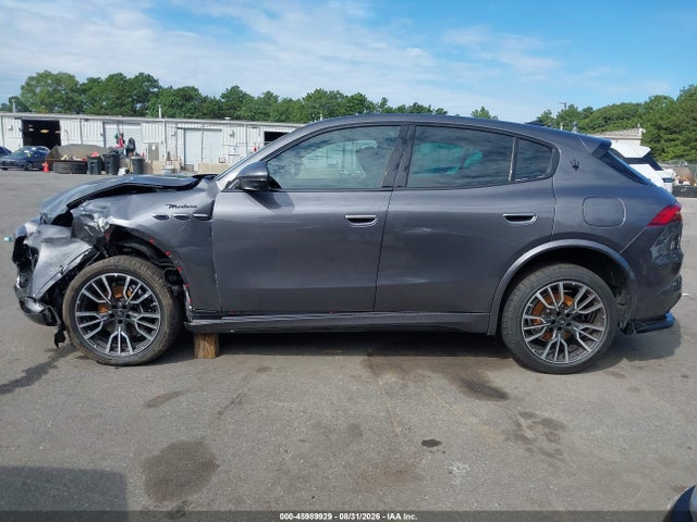 Продаж на аукціоні авто 2023 Maserati Grecale Modena, vin: ZN682AVM0P7422431, номер лоту: 45989929