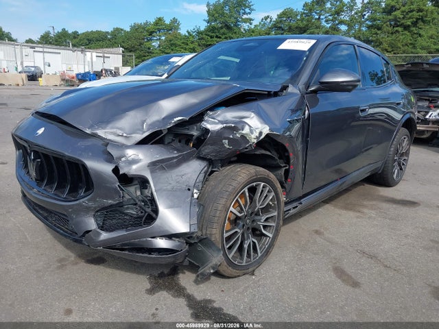 Продаж на аукціоні авто 2023 Maserati Grecale Modena, vin: ZN682AVM0P7422431, номер лоту: 45989929