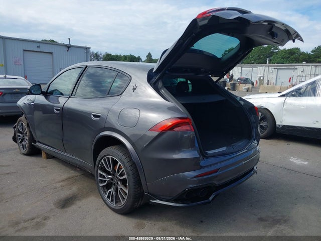 Продаж на аукціоні авто 2023 Maserati Grecale Modena, vin: ZN682AVM0P7422431, номер лоту: 45989929