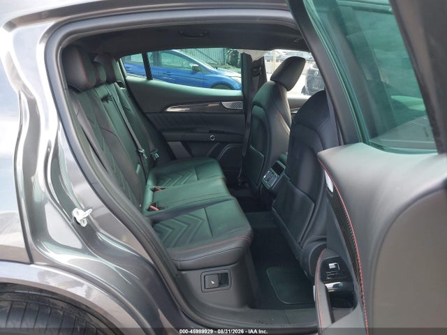 Продаж на аукціоні авто 2023 Maserati Grecale Modena, vin: ZN682AVM0P7422431, номер лоту: 45989929