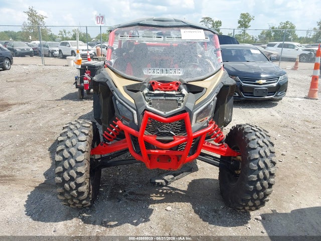 45989939 :رقم المزاد ، 3JBVNAW25HK001125 vin ، 2017 Can-am Maverick X3 Max X Rs Turbo R مزاد بيع