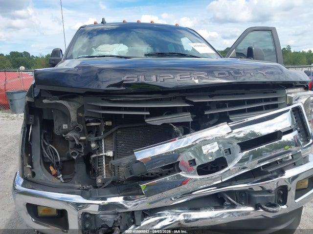 1FT8W3DT9KED17188 Ford F-350 Xl