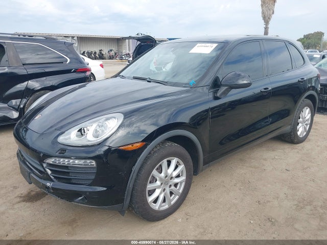 45990074 :رقم المزاد ، WP1AA2A27DLA06202 vin ، 2013 Porsche Cayenne مزاد بيع