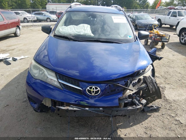 2T3BFREV8FW355194 Toyota RAV4 LE