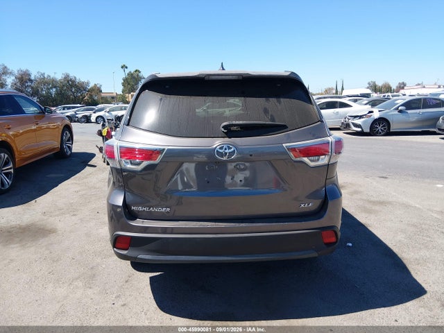 Toyota Highlander Xle V6 2016 5TDKKRFH2GS130860 Image 17