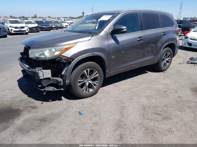 Toyota Highlander Xle V6 2016 5TDKKRFH2GS130860 Image 2