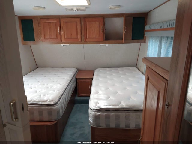 45990210 :رقم المزاد ، 1CAFRKG2XTD012735 vin ، 1996 Cobra Sierra 5th Whl Travel Trailer مزاد بيع