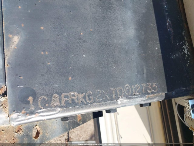 45990210 :رقم المزاد ، 1CAFRKG2XTD012735 vin ، 1996 Cobra Sierra 5th Whl Travel Trailer مزاد بيع