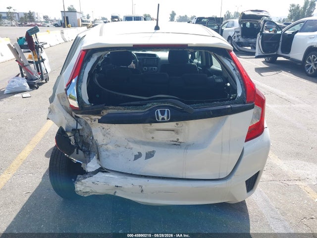 Honda FIT LX 2015 3HGGK5H56FM773391 Image 18
