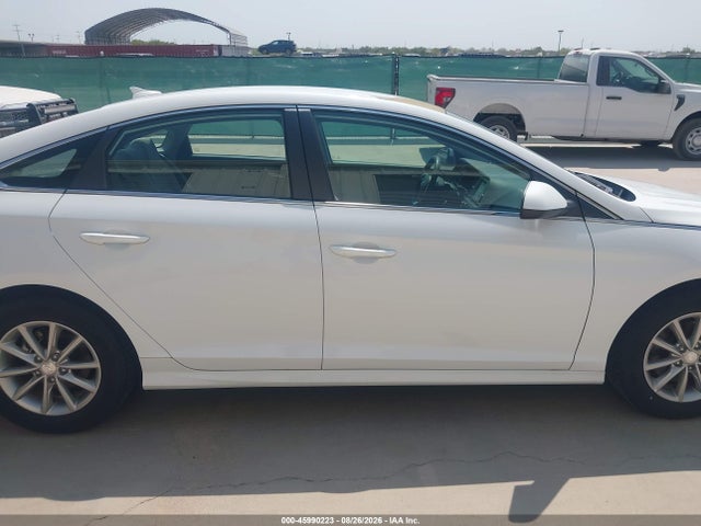 45990223 :رقم المزاد ، 5NPE24AA2JH680681 vin ، 2018 Hyundai Sonata Eco مزاد بيع