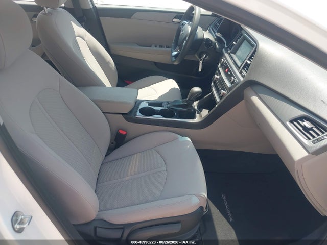 45990223 :رقم المزاد ، 5NPE24AA2JH680681 vin ، 2018 Hyundai Sonata Eco مزاد بيع
