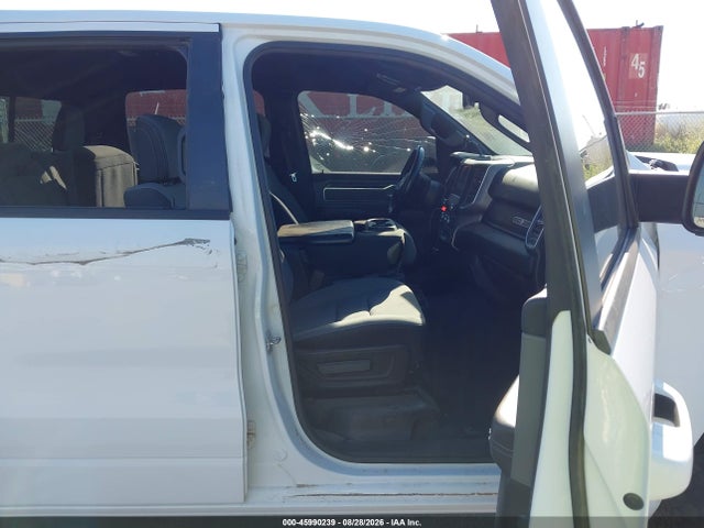 1C6SRFFTXMN692142 RAM 1500 Lone Star 4x4 5&#039;7 Box