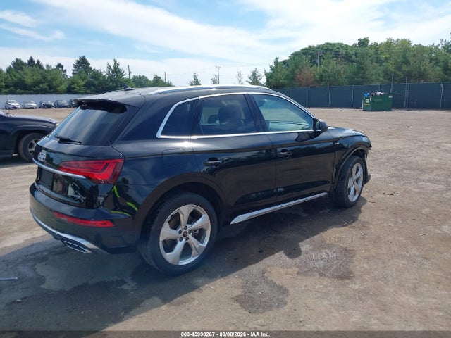 2023 Audi Q5 Premium Plus 45 Tfsi S Line Quattro მანქანა იყიდება აუქციონზე, vin: WA1EAAFY1P2113826, აუქციონის ნომერი: 45990267
