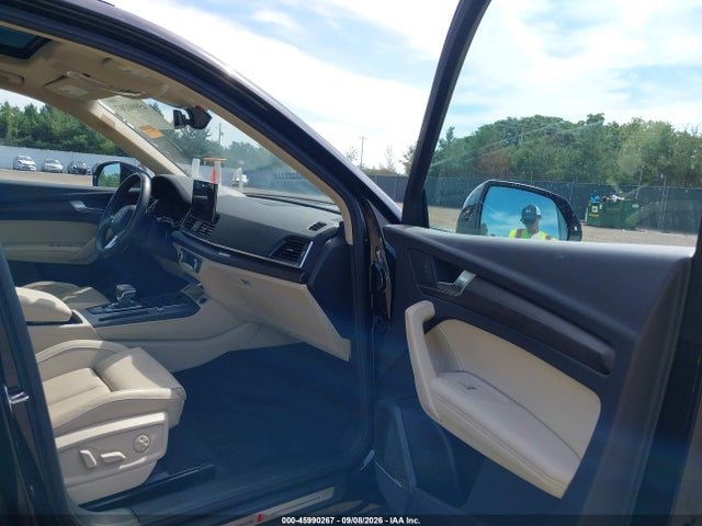 2023 Audi Q5 Premium Plus 45 Tfsi S Line Quattro მანქანა იყიდება აუქციონზე, vin: WA1EAAFY1P2113826, აუქციონის ნომერი: 45990267