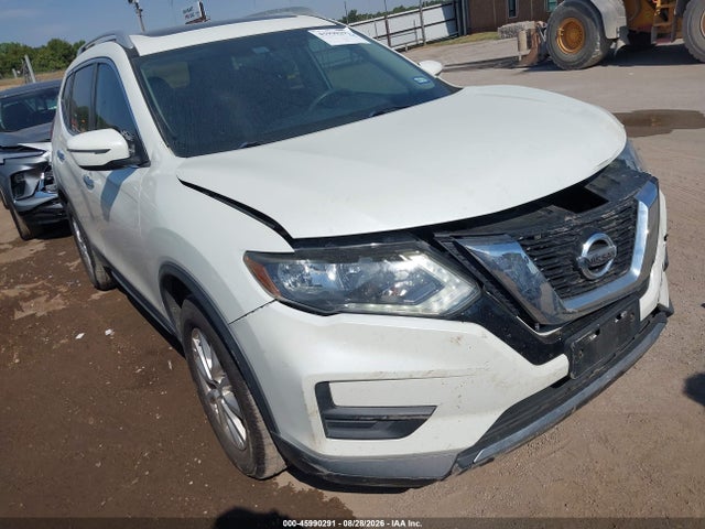 2017 Nissan Rogue Sv მანქანა იყიდება აუქციონზე, vin: 5N1AT2MV7HC767783, აუქციონის ნომერი: 45990291