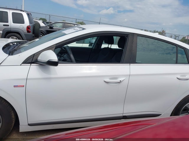 2018 Hyundai Ioniq Hybrid Sel მანქანა იყიდება აუქციონზე, vin: KMHC75LC7JU090393, აუქციონის ნომერი: 45990328