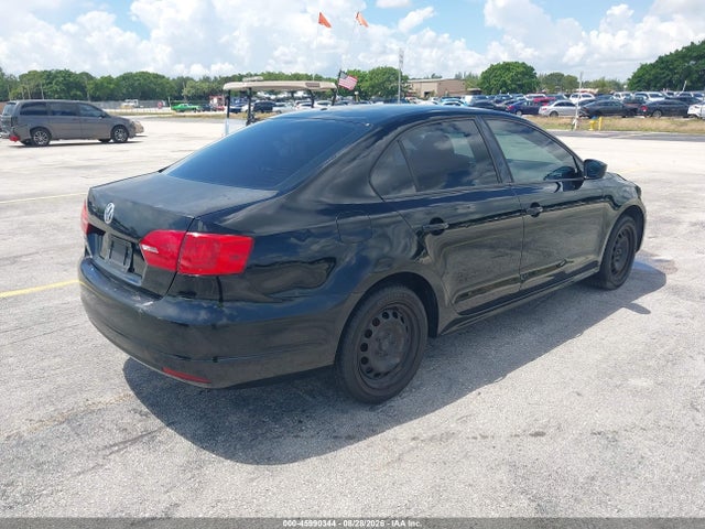 Продажа на аукционе авто 2012 Volkswagen Jetta 2.0l S, vin: 3VW2K7AJ5CM398680, номер лота: 45990344