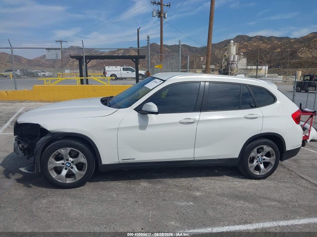 BMW X1 Sdrive28i 2014 WBAVM1C54EVW52540 Image 14