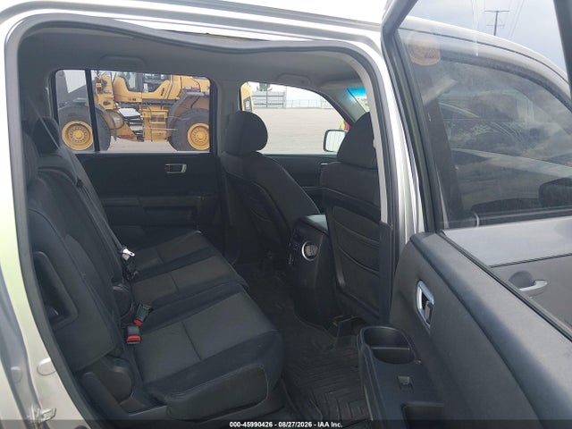 45990426 :رقم المزاد ، 5FNYF4H41BB002117 vin ، 2011 Honda Pilot Ex مزاد بيع
