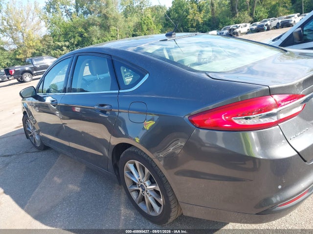 45990427 :رقم المزاد ، 3FA6P0H77HR164662 vin ، 2017 Ford Fusion Se مزاد بيع