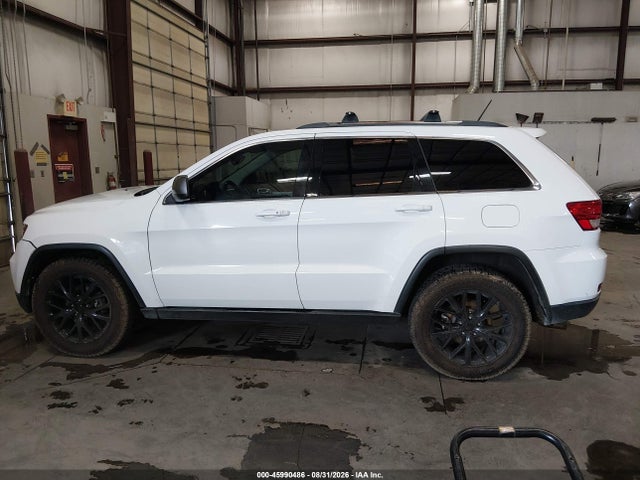 2013 Jeep Grand Cherokee Laredo Trailhawk მანქანა იყიდება აუქციონზე, vin: 1C4RJFAG0DC647621, აუქციონის ნომერი: 45990486