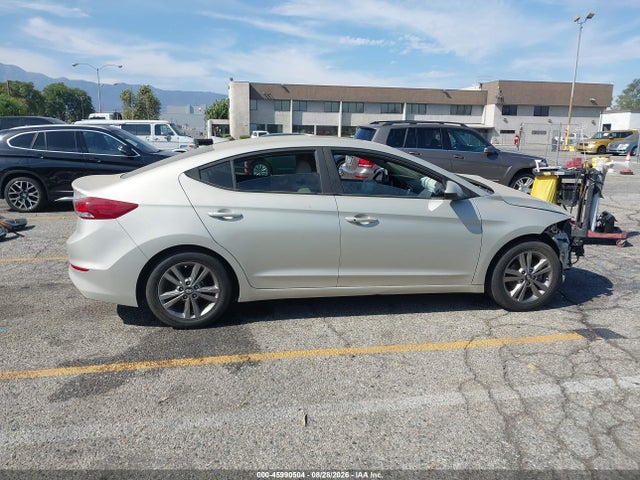 Hyundai Elantra Value Edition 2017 5NPD84LF9HH119584 Image 14
