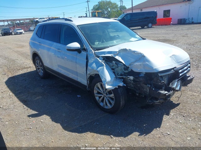 Продаж на аукціоні авто 2018 Volkswagen Tiguan 2.0t Se/2.0t Sel, vin: 3VV2B7AX5JM132467, номер лоту: 45990508
