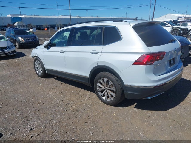 Продаж на аукціоні авто 2018 Volkswagen Tiguan 2.0t Se/2.0t Sel, vin: 3VV2B7AX5JM132467, номер лоту: 45990508