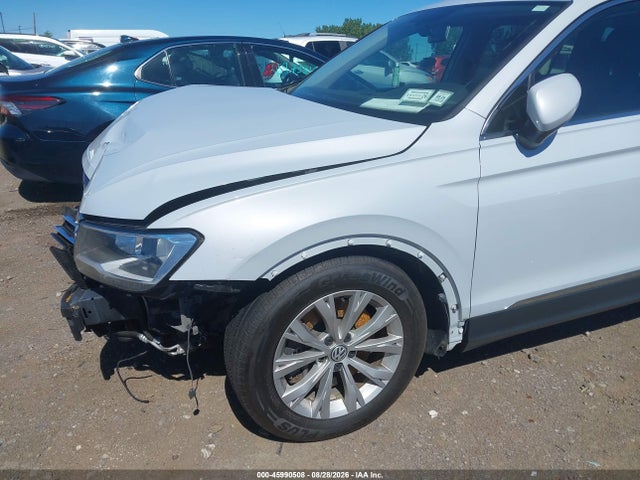 Продаж на аукціоні авто 2018 Volkswagen Tiguan 2.0t Se/2.0t Sel, vin: 3VV2B7AX5JM132467, номер лоту: 45990508