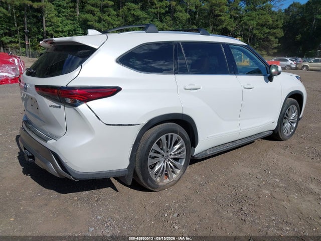 Aukcja sprzedaży 2023 Toyota Highlander Hybrid Platinum, vin: 5TDEBRCH7PS580036, numer aukcji: 45990513