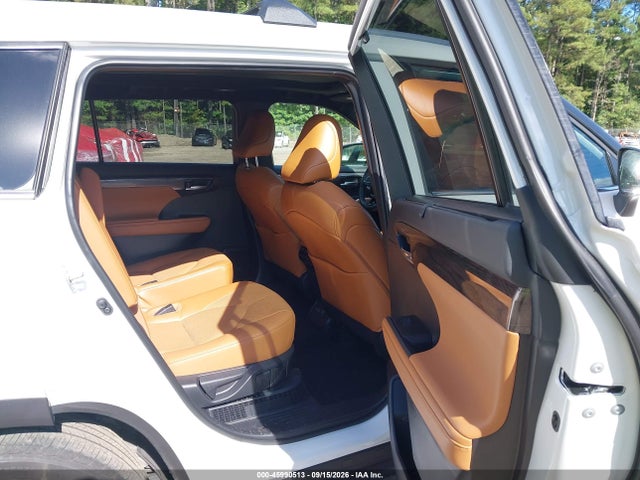 Aukcja sprzedaży 2023 Toyota Highlander Hybrid Platinum, vin: 5TDEBRCH7PS580036, numer aukcji: 45990513