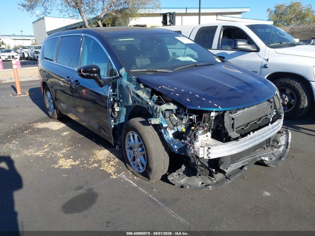 Продаж на аукціоні авто 2025 Chrysler Pacifica Select, vin: 2C4RC1BG4SR549563, номер лоту: 45990570