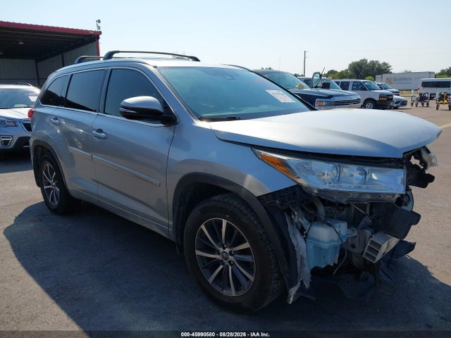 Aukcja sprzedaży 2017 Toyota Highlander Xle, vin: 5TDJZRFH1HS456545, numer aukcji: 45990580