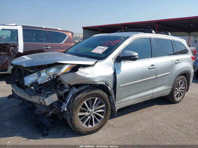 Aukcja sprzedaży 2017 Toyota Highlander Xle, vin: 5TDJZRFH1HS456545, numer aukcji: 45990580