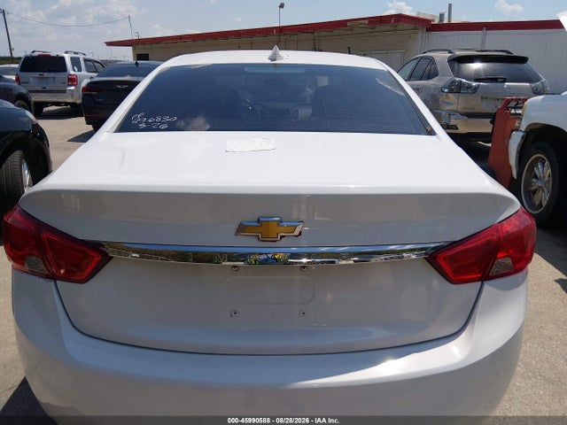 Chevrolet IMPALA 1LT 2018 2G1105S39J9129380 Image 16