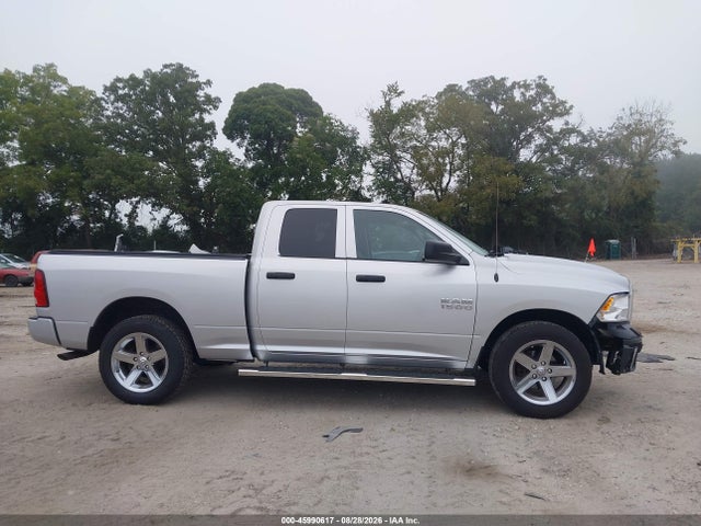 Продаж на аукціоні авто 2018 Ram 1500 Express  4x4 6'4 Box, vin: 1C6RR7FG9JS126574, номер лоту: 45990617