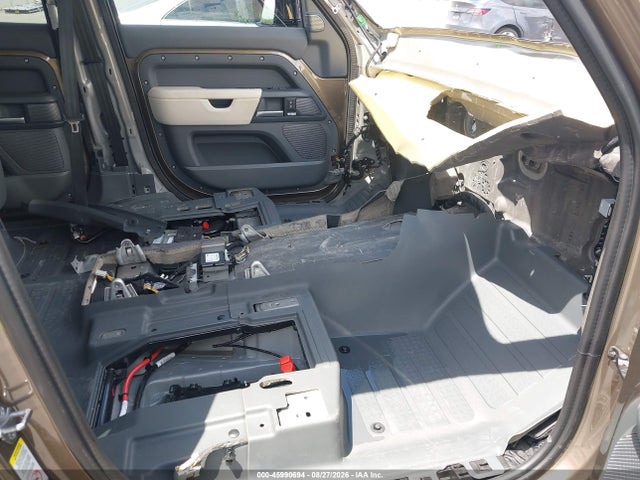 45990694 :رقم المزاد ، SALE27EU2R2355508 vin ، 2024 Land Rover Defender 110 P400 X-dynamic Se مزاد بيع