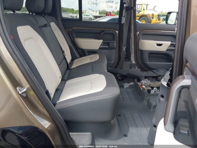 45990694 :رقم المزاد ، SALE27EU2R2355508 vin ، 2024 Land Rover Defender 110 P400 X-dynamic Se مزاد بيع