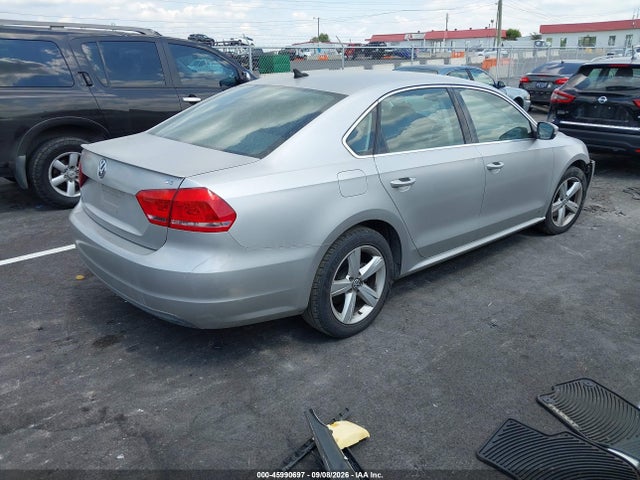 45990697 :رقم المزاد ، 1VWBP7A3XDC037211 vin ، 2013 Volkswagen Passat 2.5l Se مزاد بيع