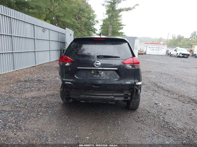 2018 Nissan Rogue S მანქანა იყიდება აუქციონზე, vin: 5N1AT2MV5JC817764, აუქციონის ნომერი: 45990770