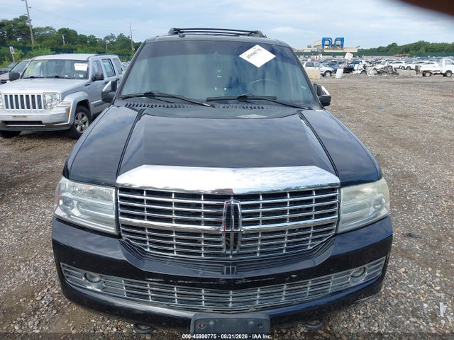45990775 :رقم المزاد ، 5LMJJ3J51BEJ05142 vin ، 2011 Lincoln Navigator L مزاد بيع