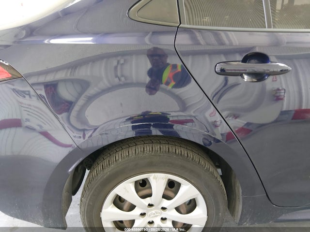 2021 Toyota Corolla Le მანქანა იყიდება აუქციონზე, vin: JTDEPMAE8MJ178323, აუქციონის ნომერი: 45990790