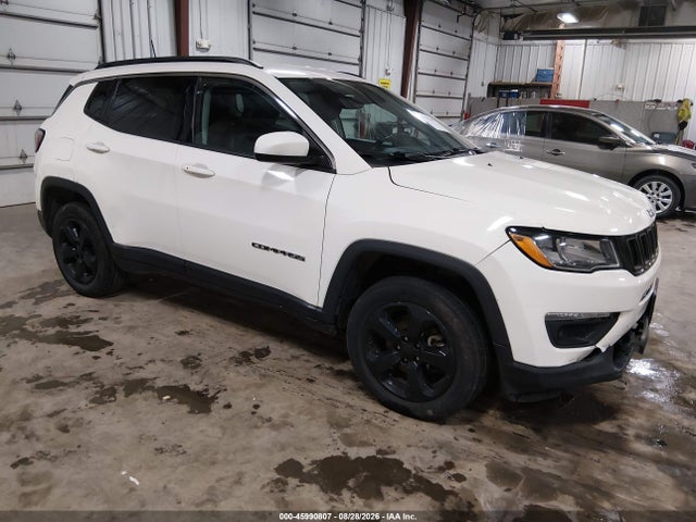 2019 Jeep Compass Latitude 4x4 მანქანა იყიდება აუქციონზე, vin: 3C4NJDBB1KT678867, აუქციონის ნომერი: 45990807