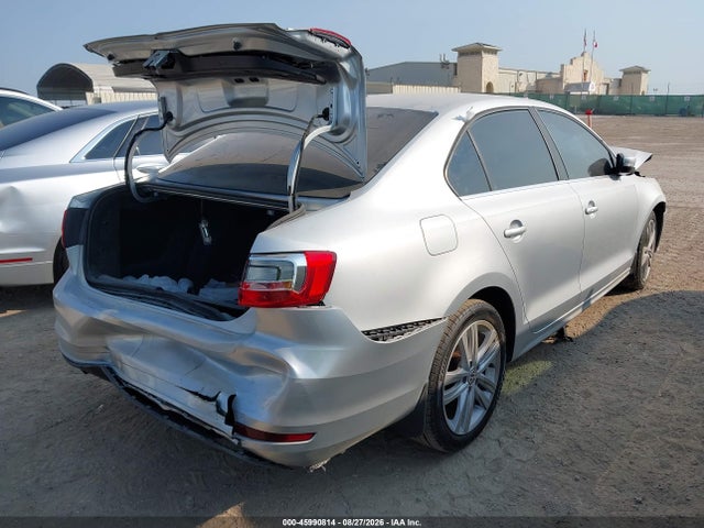 2015 Volkswagen Jetta 1.8t Sel მანქანა იყიდება აუქციონზე, vin: 3VWL17AJ5FM251660, აუქციონის ნომერი: 45990814