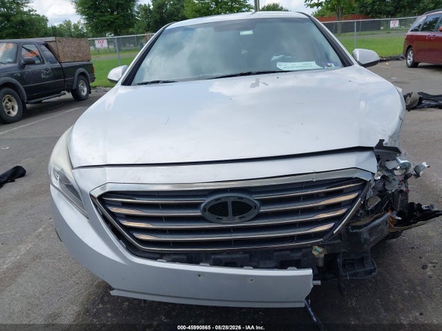 Продажа на аукционе авто 2015 Hyundai Sonata Se, vin: 5NPE24AF2FH120338, номер лота: 45990865