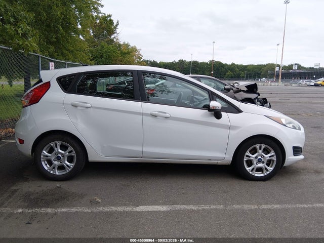 45990964 :رقم المزاد ، 3FADP4EJ3FM171388 vin ، 2015 Ford Fiesta Se مزاد بيع