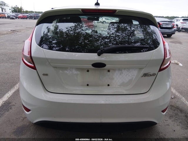45990964 :رقم المزاد ، 3FADP4EJ3FM171388 vin ، 2015 Ford Fiesta Se مزاد بيع